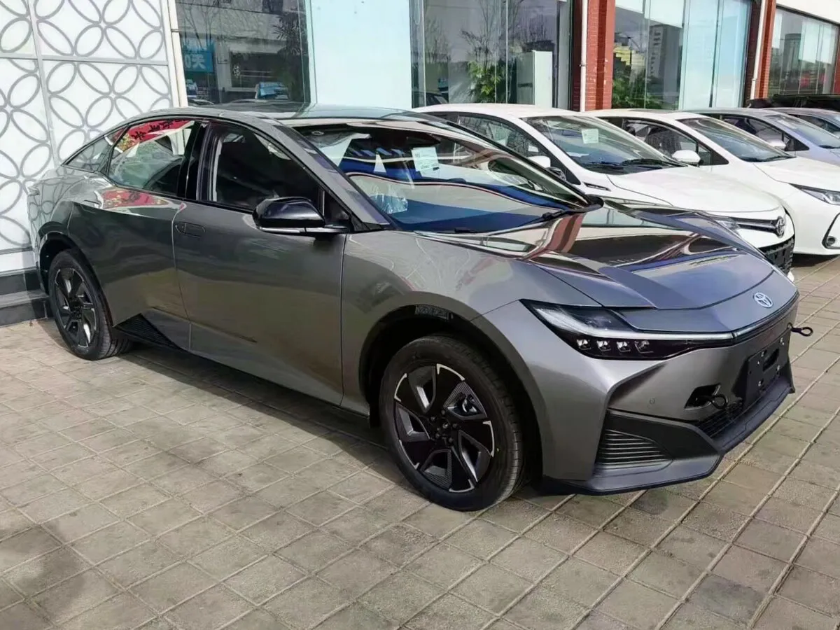 Toyota BZ3 2025 - Image 6