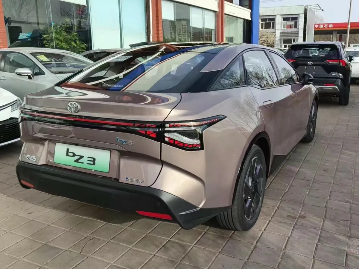Toyota BZ3 2025 - Image 7