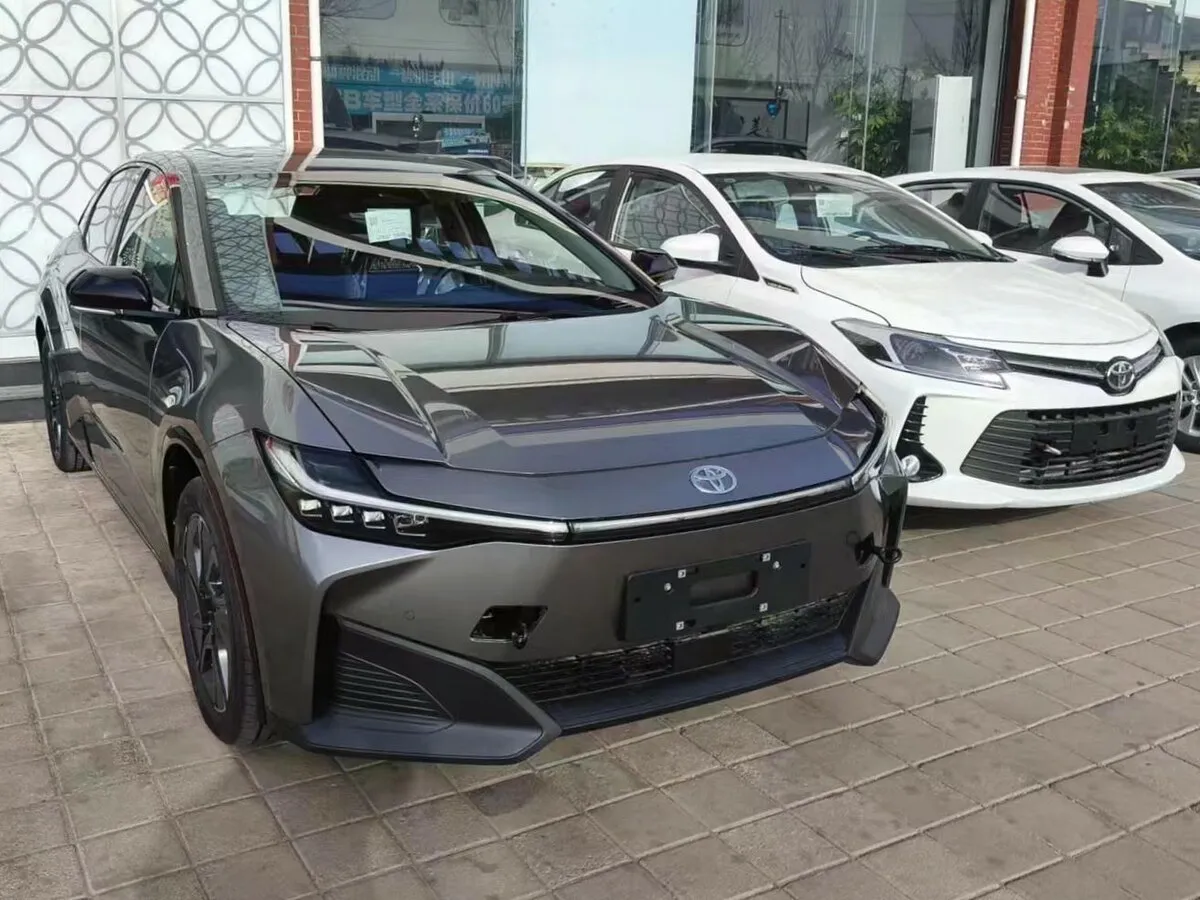 Toyota BZ3 2025 - Image 8