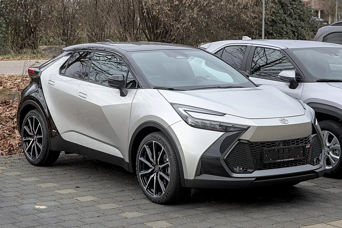 Toyota C-HR 2019 1.2 CVT 4WD SUV 5 doors - Image 7