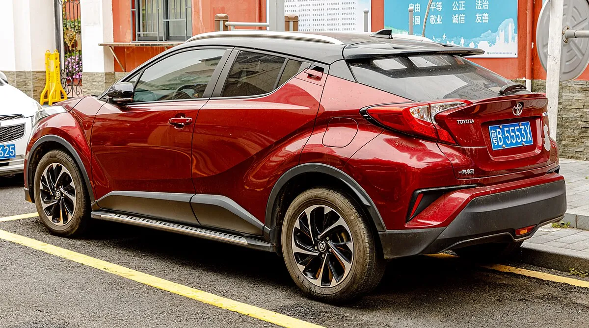 Toyota C-HR 2019 1.2 CVT 4WD SUV 5 doors - Image 9