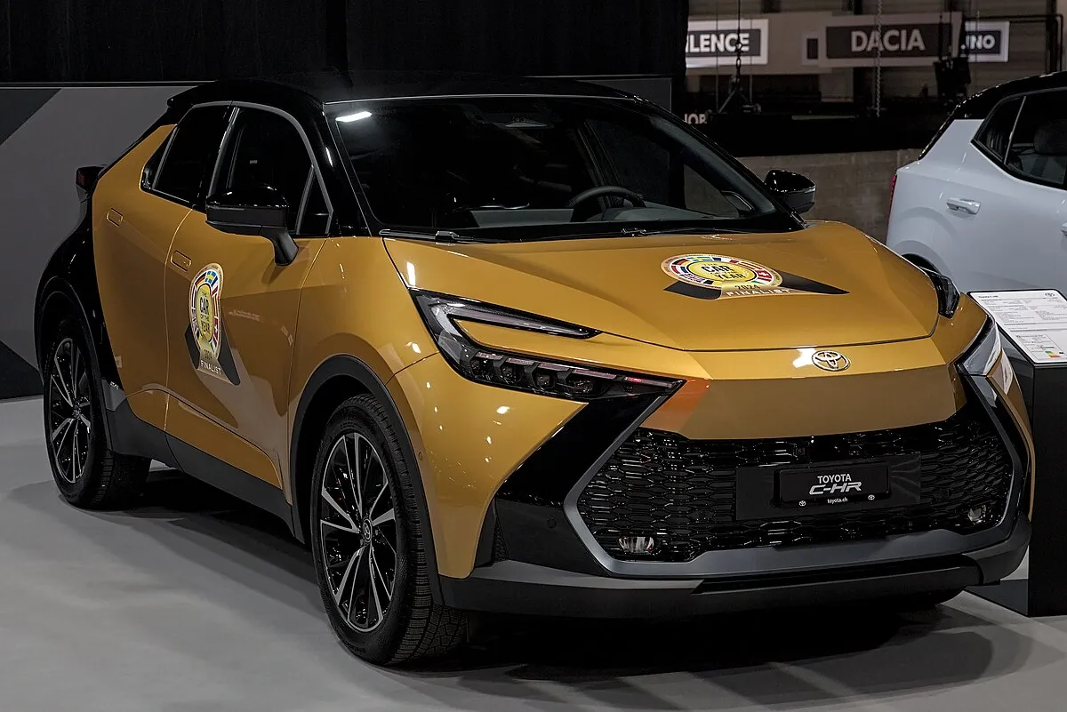 Toyota C-HR 2019 1.2 CVT 4WD SUV 5 doors - Image 10