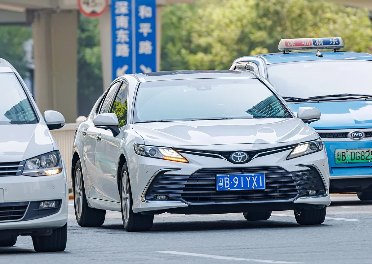 Toyota Camry 2017 2.0 AT Sedan - Image 7