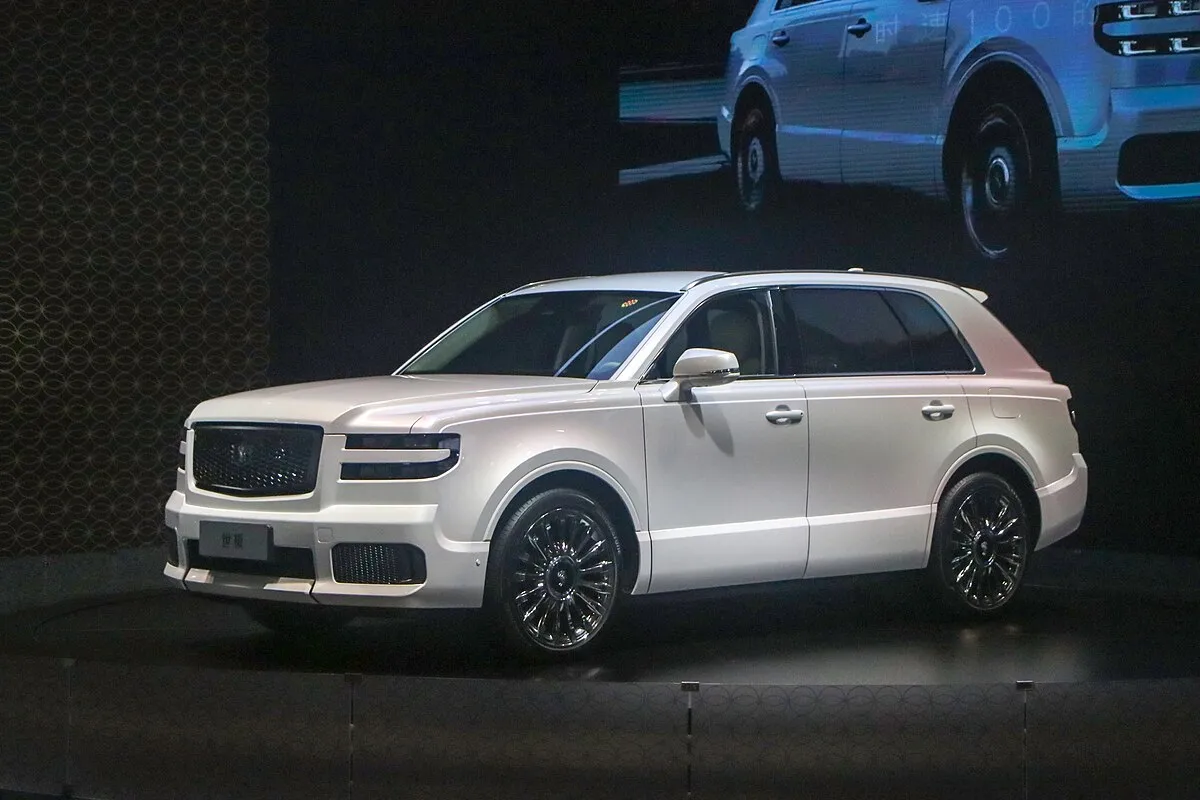 Toyota CENTURY SUV 2025 - Image 2