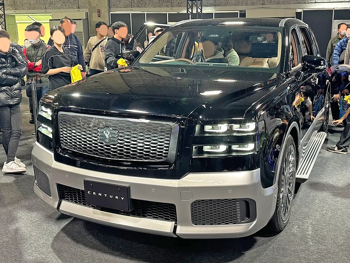 Toyota CENTURY SUV 2025 - Image 6