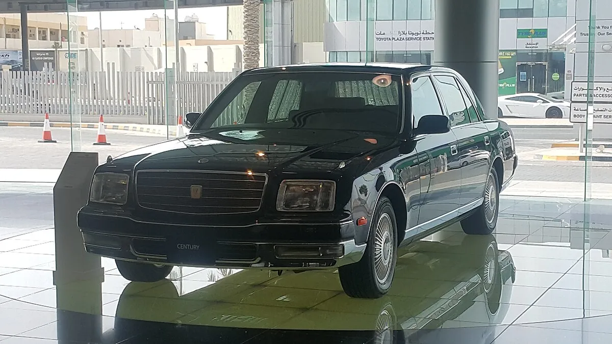 Toyota Century 2018 5.0 CVT Sedan - Image 7