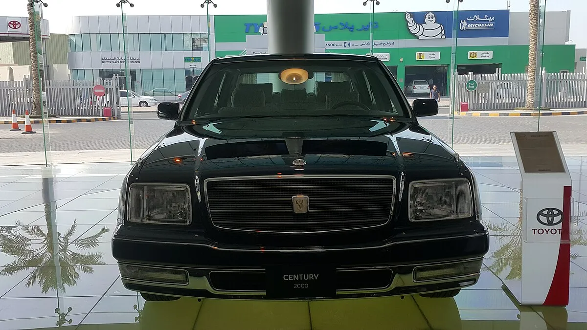 Toyota Century 2018 5.0 CVT Sedan - Image 8