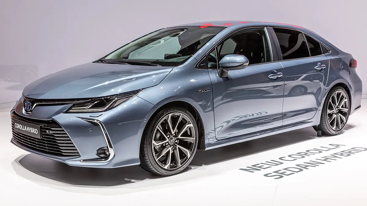 Toyota COROLLA SEDAN HYBRID 2025 - Image 6