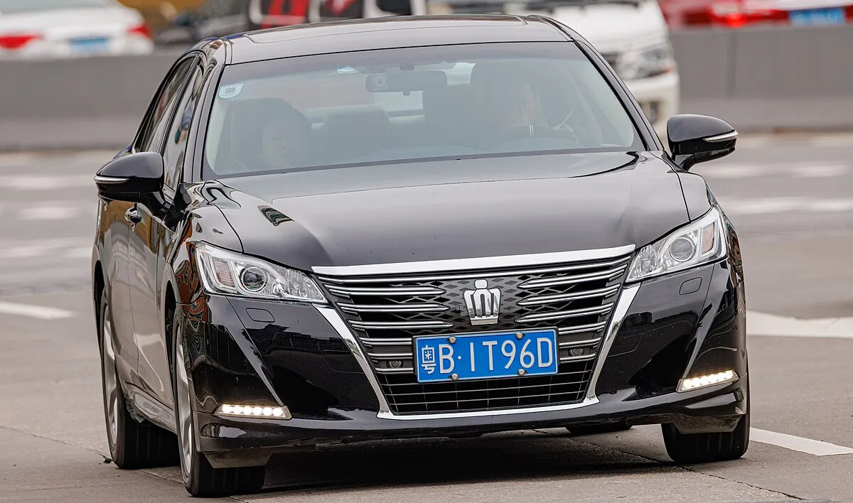 Toyota Crown 2018 2.0 AT Sedan - Image 7