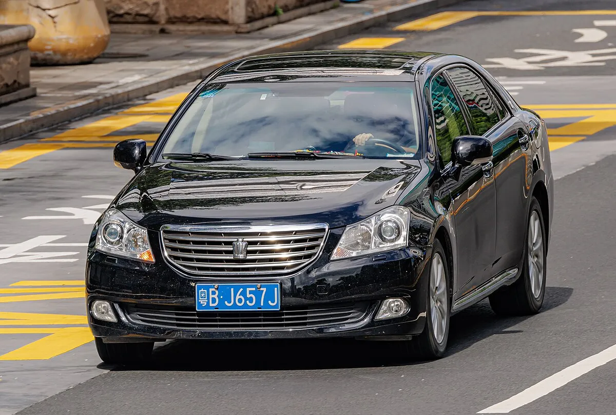 Toyota Crown 2018 2.0 AT Sedan - Image 8