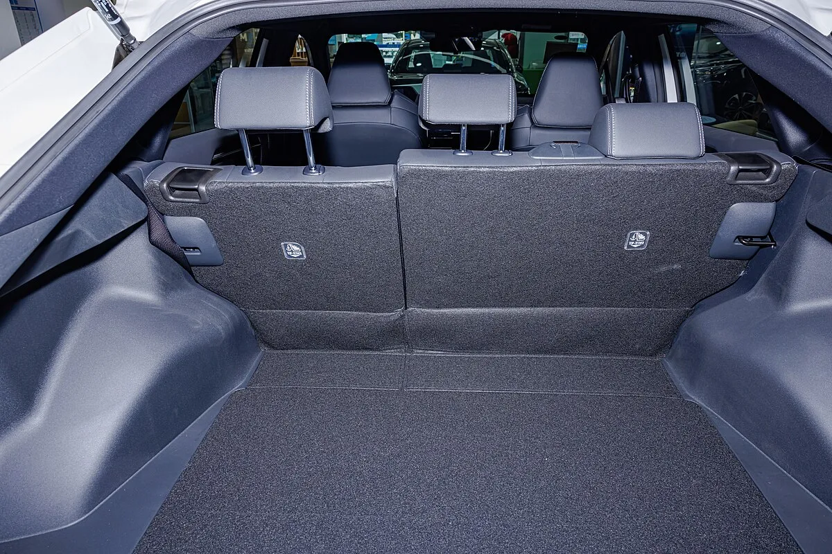 Toyota Harrier 2013 2.0 CVT 4WD Crossover - Image 1