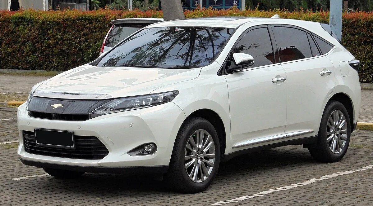 Toyota Harrier 2017 2.0 AT AWD Crossover - Image 2