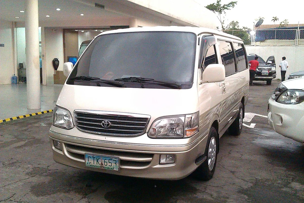 Toyota Hiace Super Grandia 2025 Toyota Hiace Super Grandia 2.8 AT Leather - Image 3