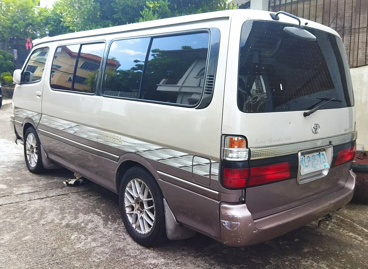 Toyota Hiace 2025 Toyota Hiace 3.0 Cargo - Image 7