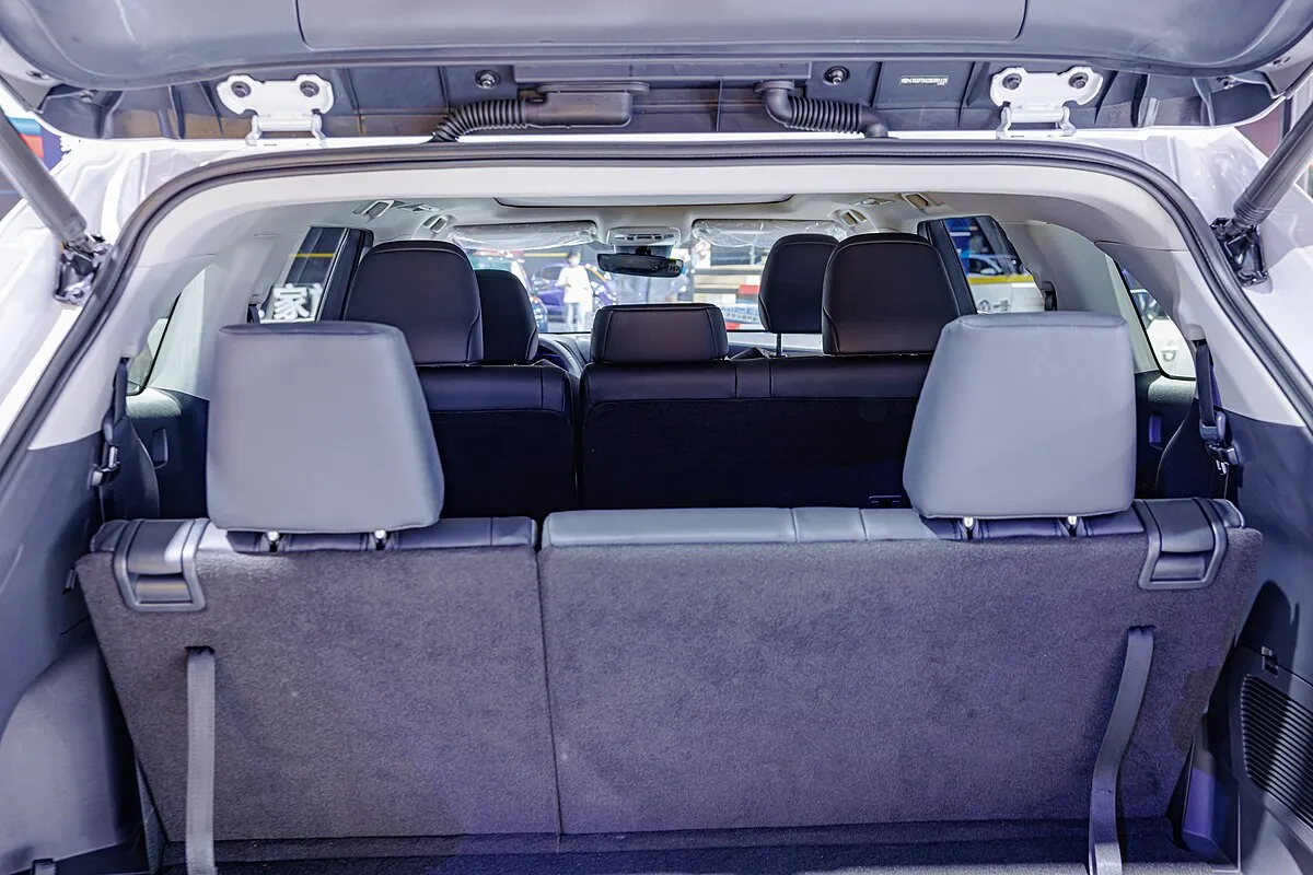 Toyota HIGHLANDER HYBRID 2025 - Image 4