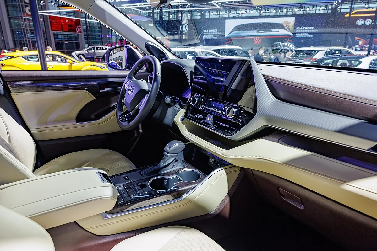 Toyota HIGHLANDER HYBRID 2025 - Image 5