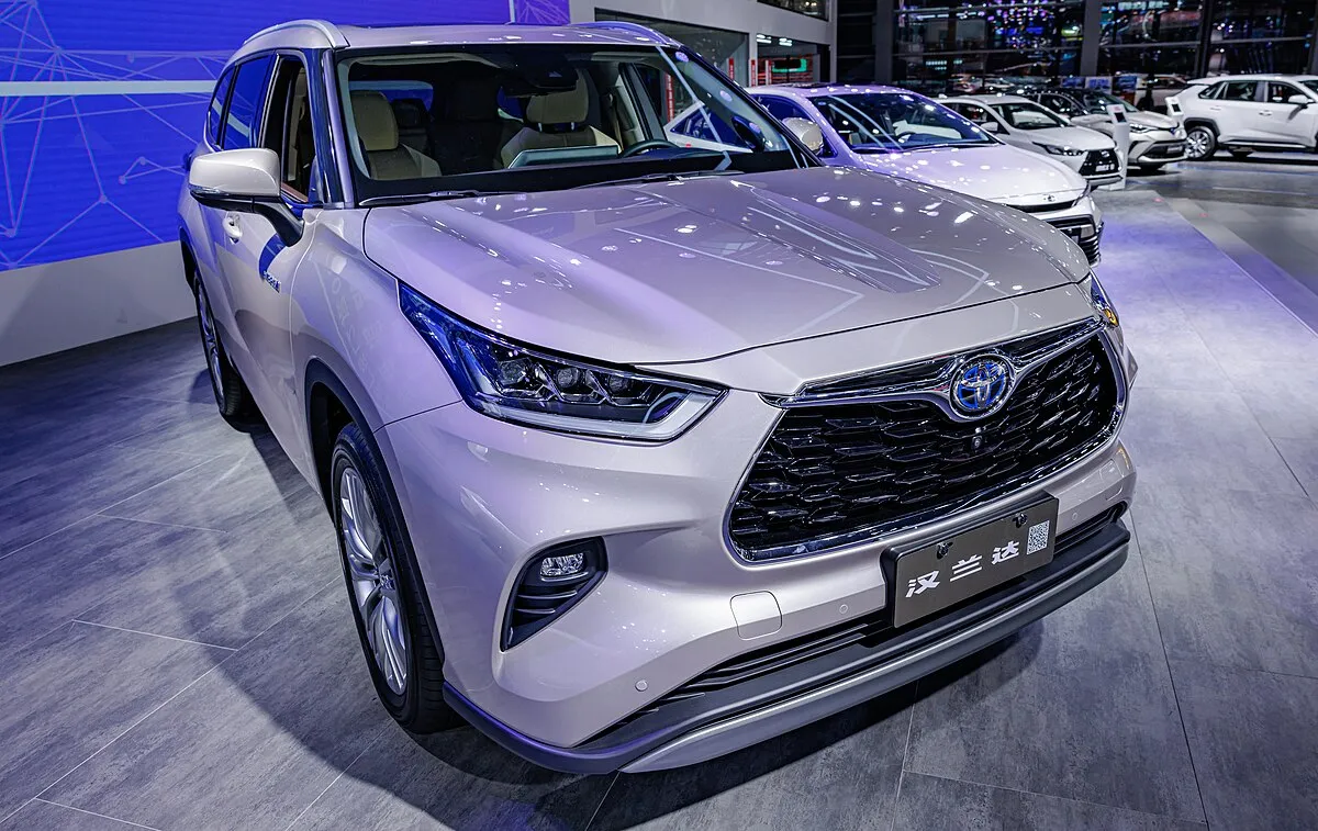 Toyota HIGHLANDER HYBRID 2025 - Image 6
