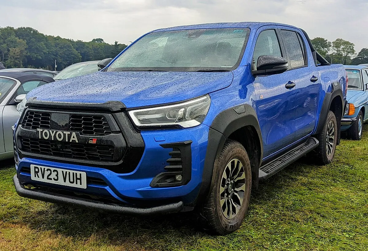 Toyota HILUX GR SPORT 2025 - Image 3