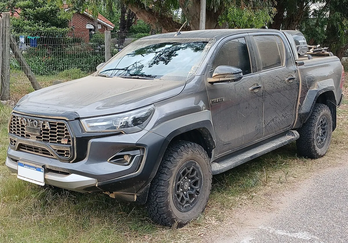Toyota HILUX GR SPORT 2025 - Image 5