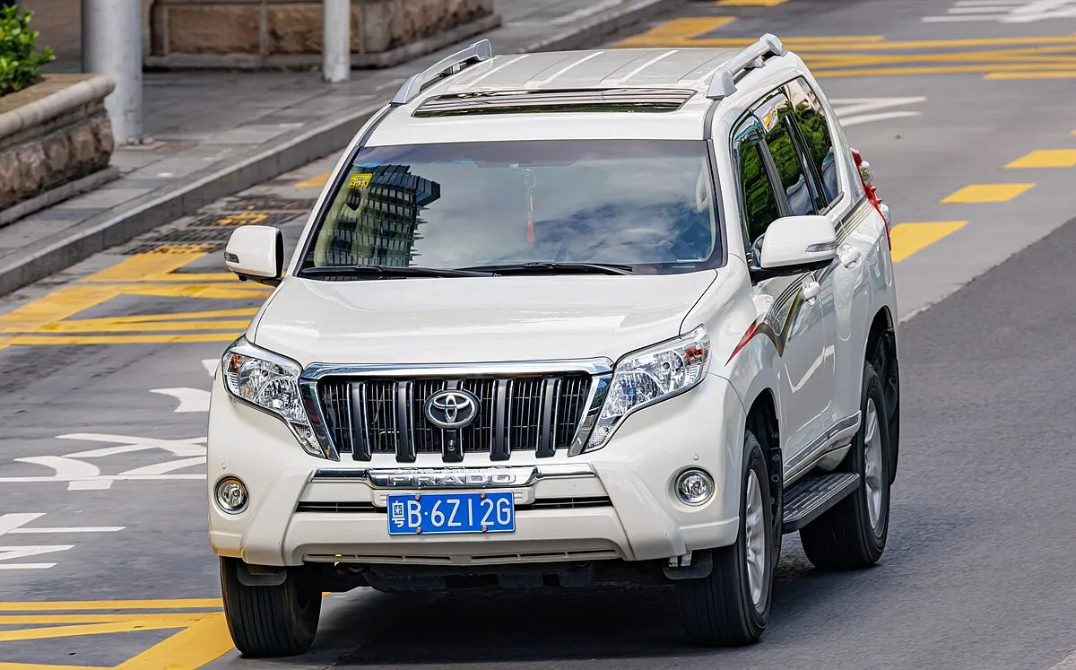 Toyota Land Cruiser Prado 2020 2.7 AT 4WD SUV 5 doors - Image 6