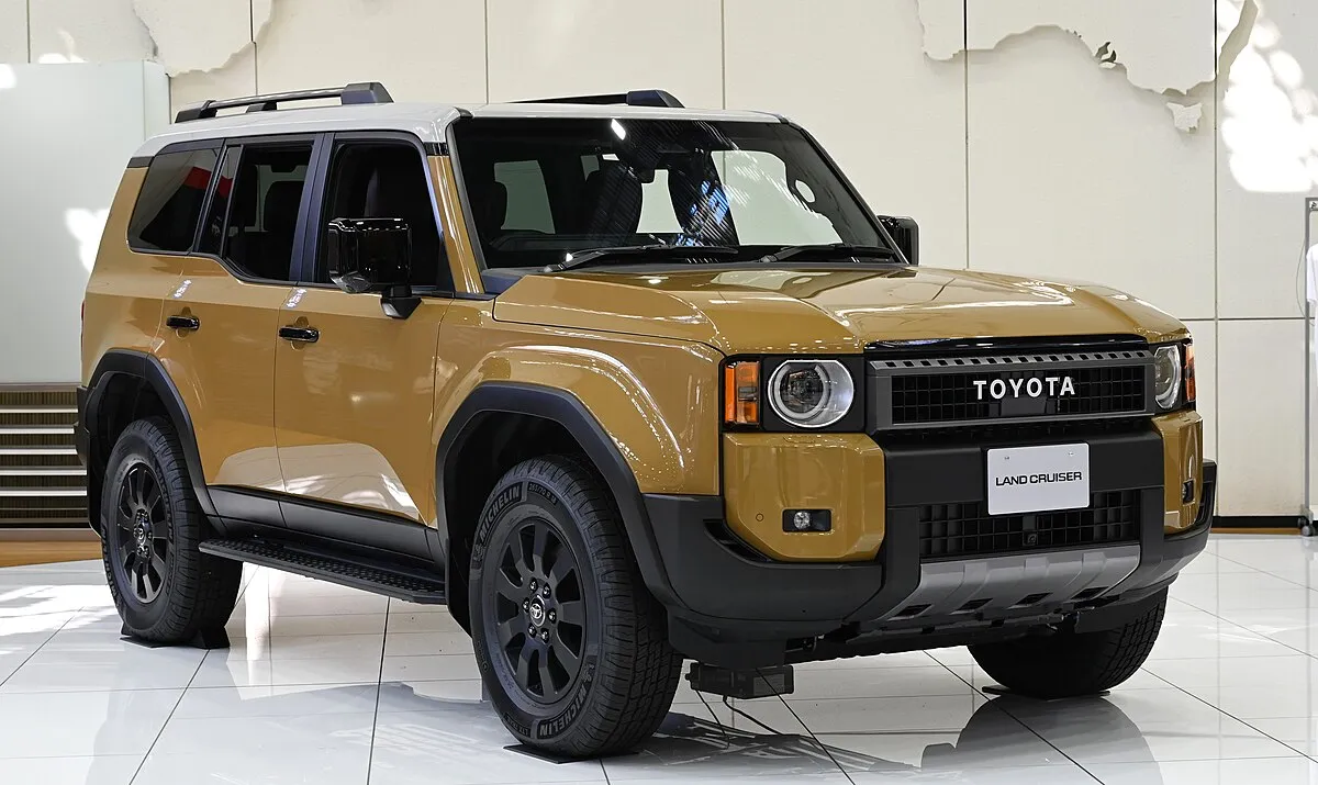 Toyota Land Cruiser 2025 Toyota Land Cruiser VX AT - Image 8