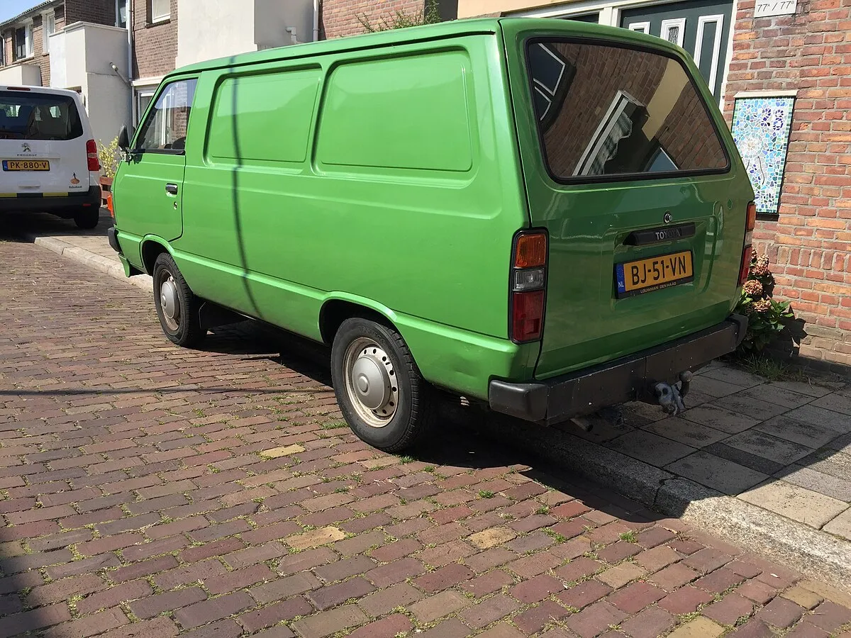 Toyota Lite Ace 2025 2025 Toyota Lite Ace 1.5 Cargo Aluminum Van MT - Image 5