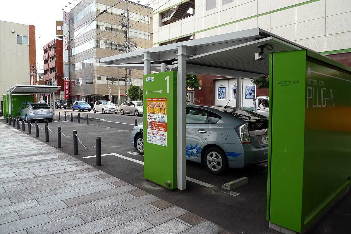 Toyota PRIUS PRIME 2025 - Image 7