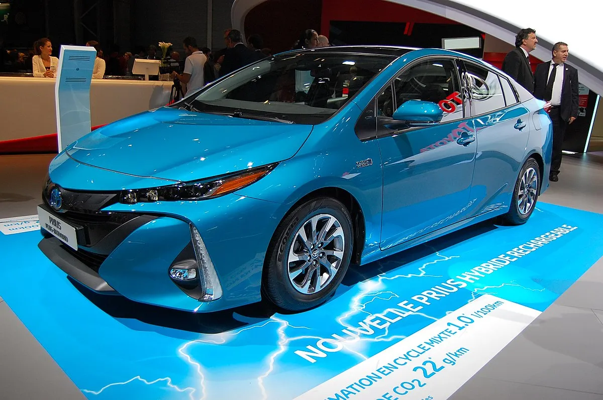 Toyota PRIUS PRIME 2025 - Image 9