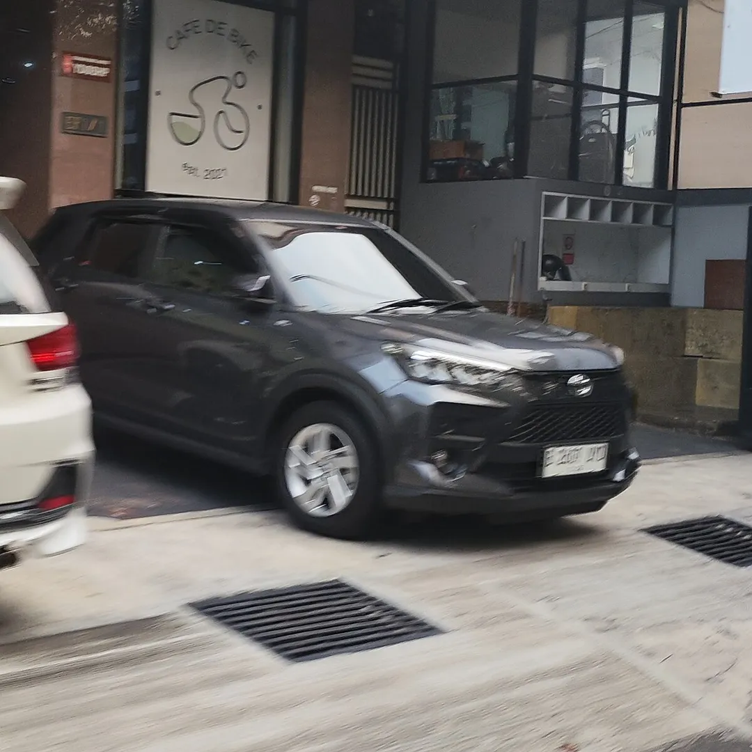 Toyota Raize 2025 Toyota Raize 1.2 E MT - Image 7