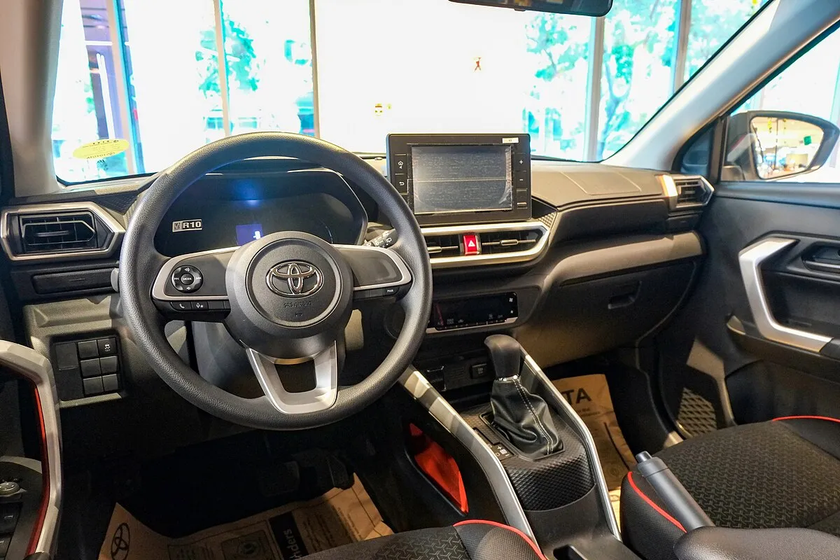 Toyota Raize 2025 Toyota Raize 1.2 G CVT - Image 10