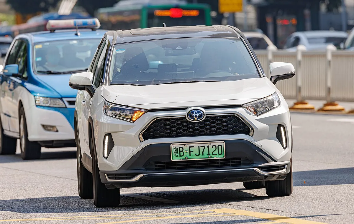 Toyota RAV4 2018 2.5 AT AWD Crossover - Image 7