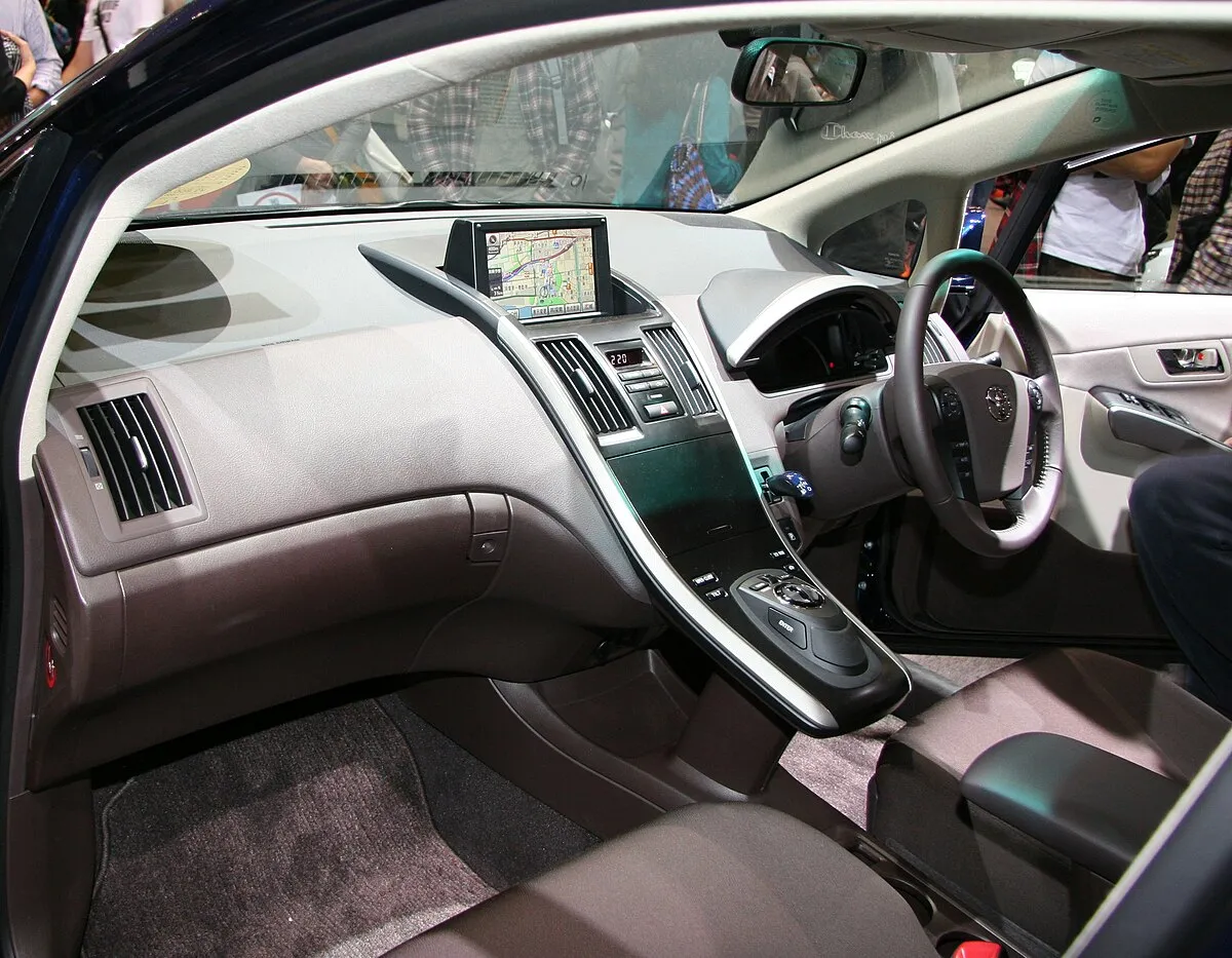 Toyota Sai 2013 2.4 CVT Sedan - Image 5