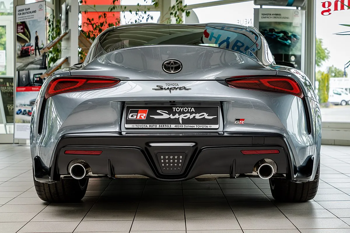 Toyota Toyota GR Supra 2025 Toyota GR Supra 3.0 Turbo Inline-6 MT White Metallic - Image 5