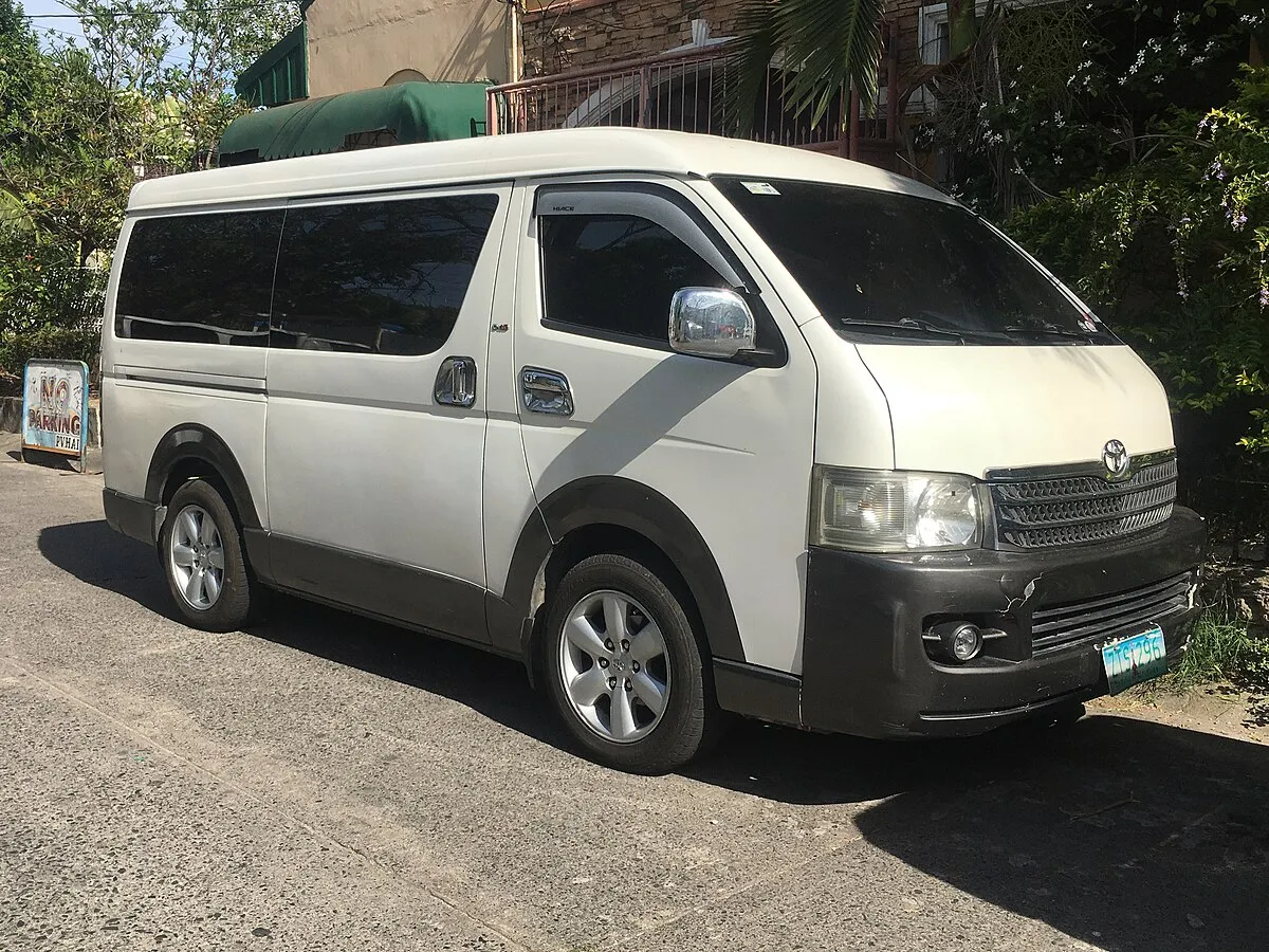 Toyota Toyota Hiace Super Grandia 2025 Toyota Hiace Super Grandia 2.8 AT Leather - Image 9