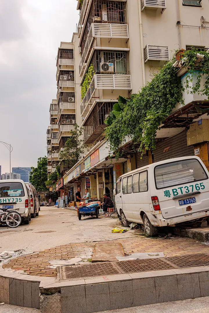 Toyota Toyota Hiace 2019 Toyota Hiace 2.8 Deluxe Cargo - Image 3
