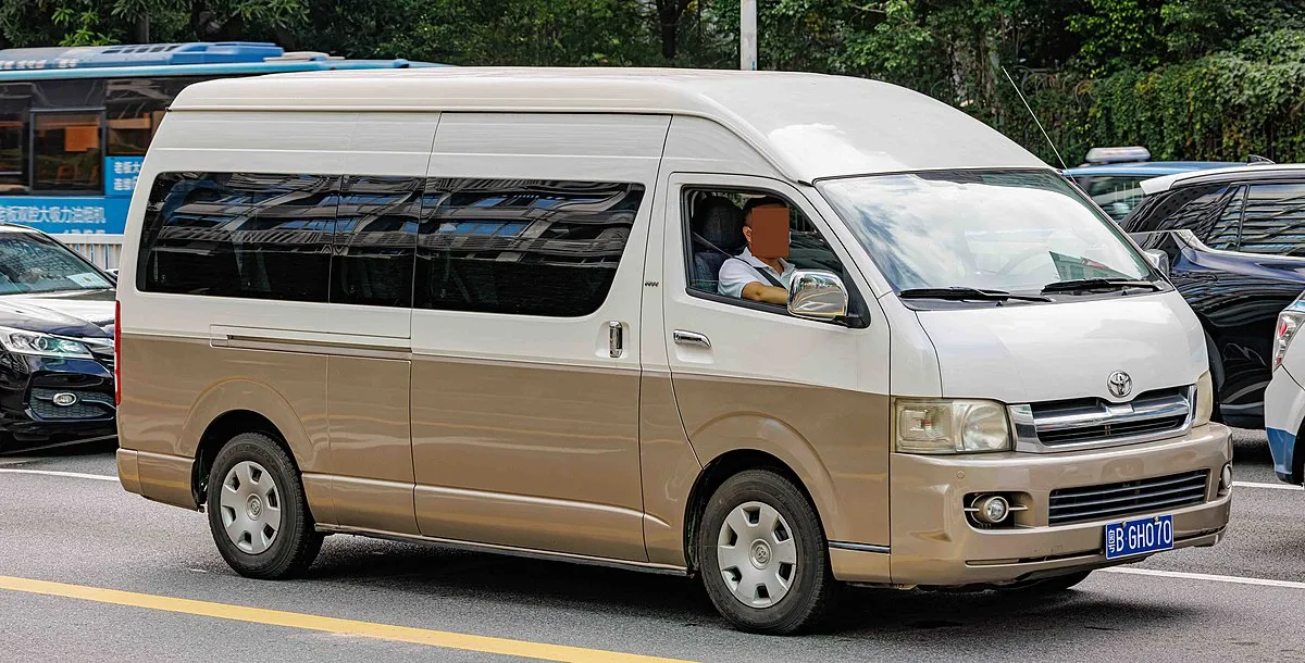 Toyota Toyota Hiace 2020 Toyota Hiace 3.0 Cargo - Image 4