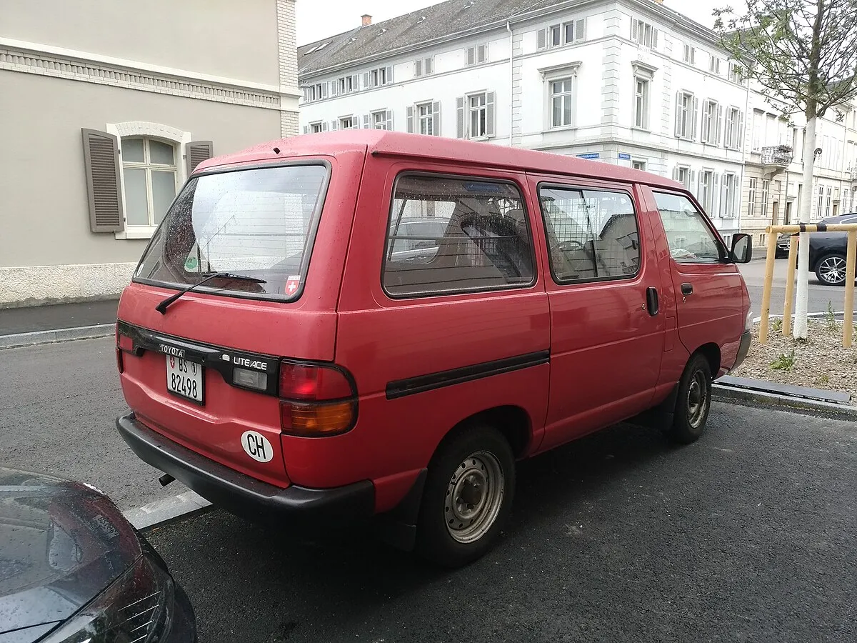 Toyota Toyota Lite Ace 2025 Toyota Lite Ace 1.5 Cargo Aluminum Van MT - Image 2