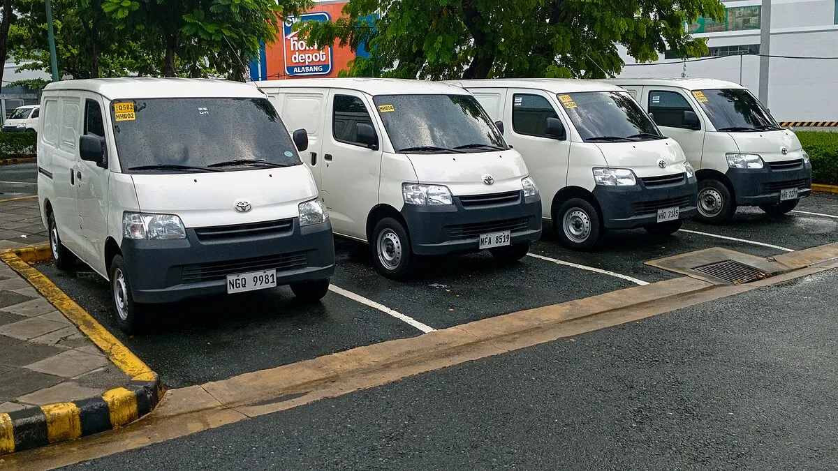 Toyota Toyota Lite Ace 2025 Toyota Lite Ace 1.5 Cargo Aluminum Van MT - Image 4