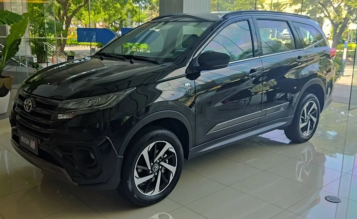 Toyota Toyota Rush 2018 Toyota Rush 1.5 GR-S - Image 4