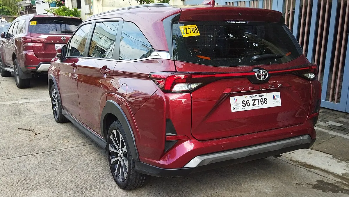 Toyota Toyota Veloz 2022 Toyota Veloz 1.5 E CVT - Image 3