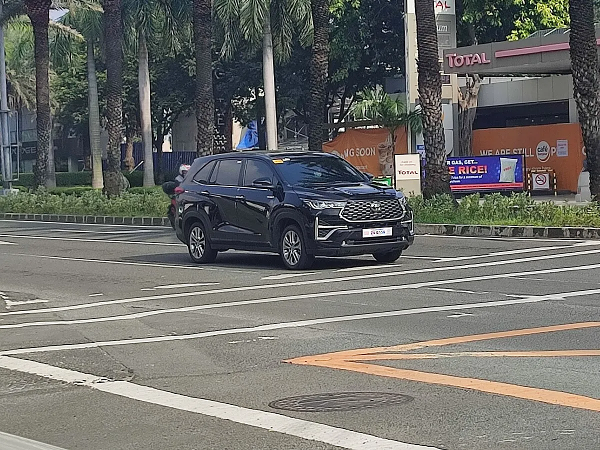 Toyota Toyota Zenix 2025 Toyota Zenix 2.0 Q Hybrid CVT - Image 6