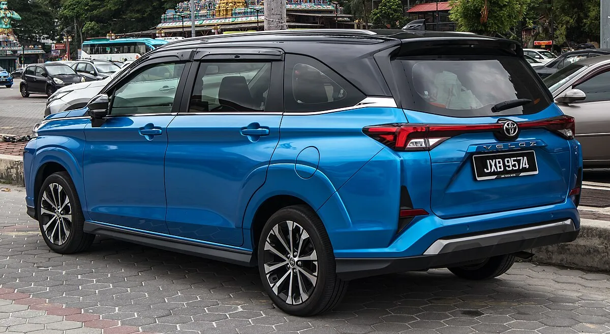 Toyota Veloz 2025 2025 Toyota Veloz 1.5 E CVT - Image 2