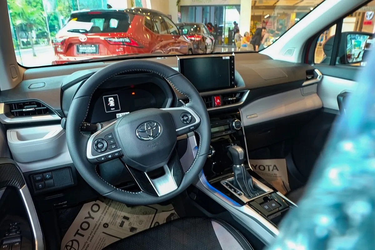 Toyota Veloz 2025 2025 Toyota Veloz 1.5 E CVT - Image 3