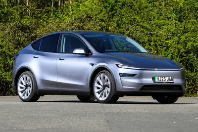 Tesla Model y 2025 - UK Market
