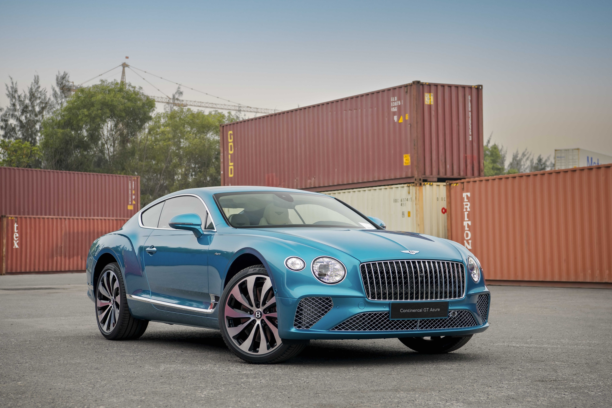 2023 Bentley Continental