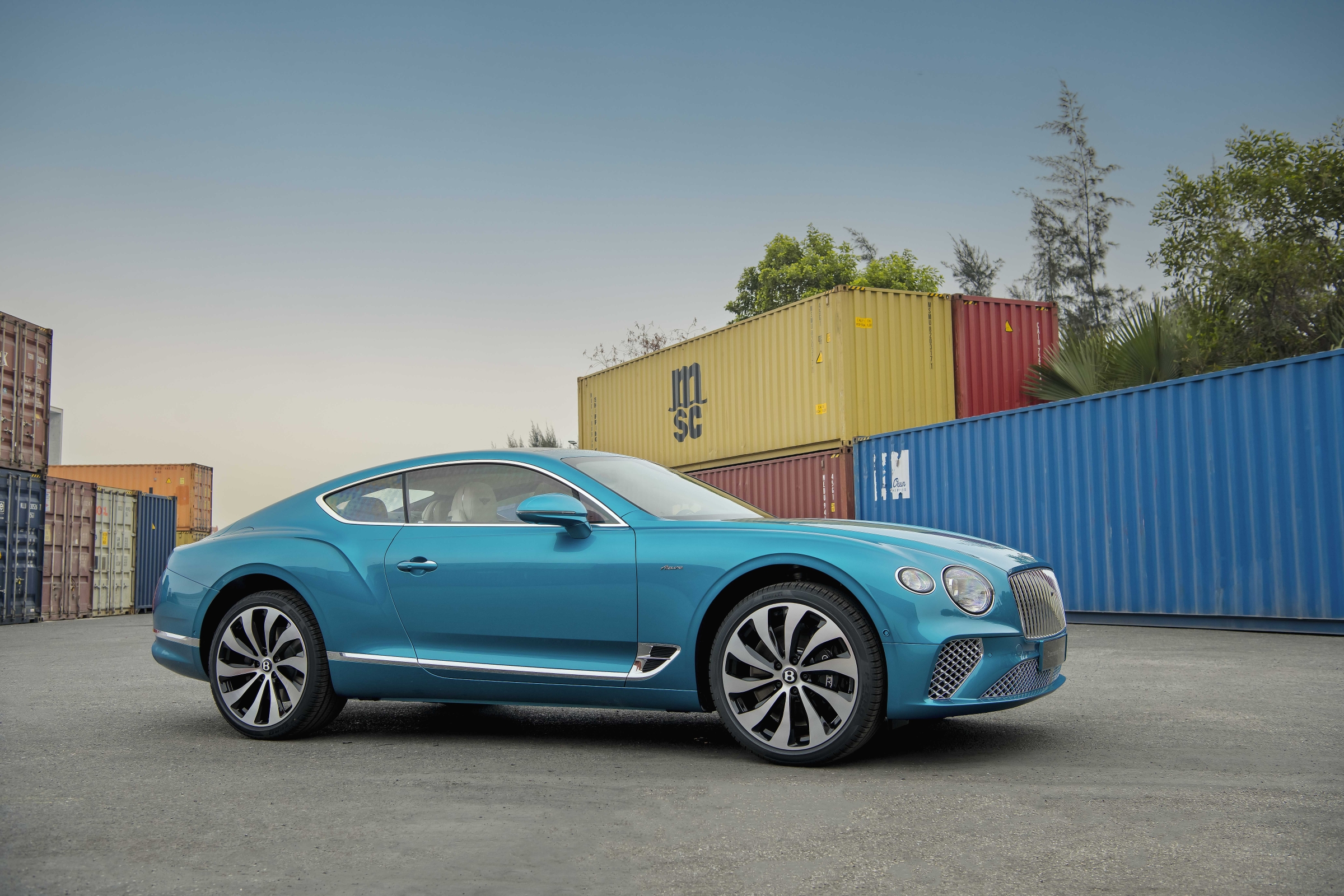 Bentley Continental 2023 - Image 4