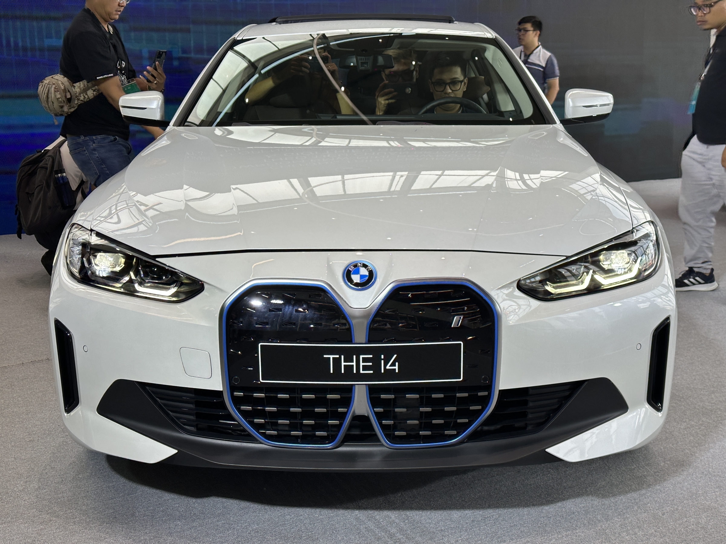 BMW i4 2023 - Image 4