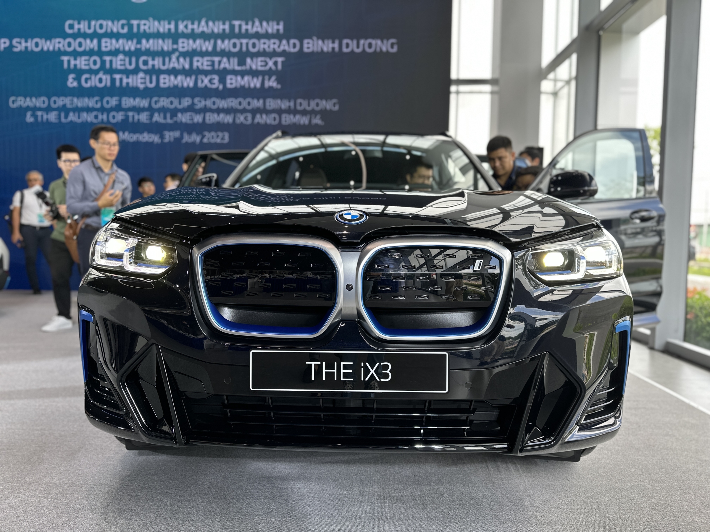 BMW iX3 2023 - Image 2