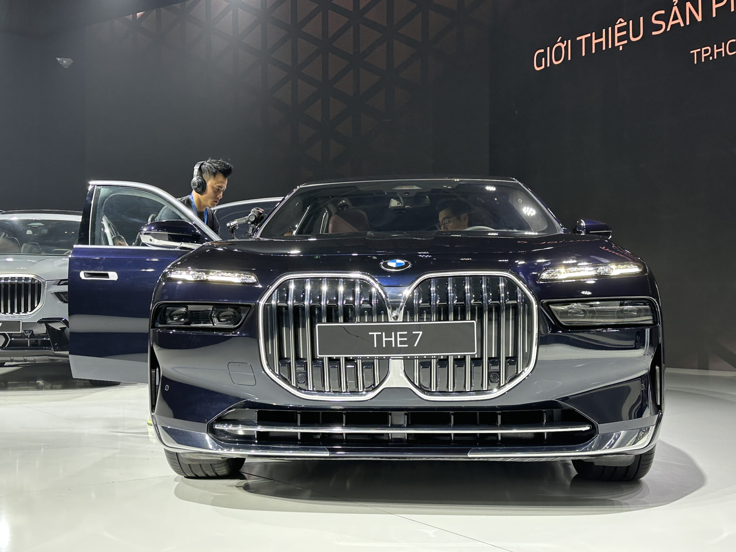 BMW Series 7 2023 - Image 3