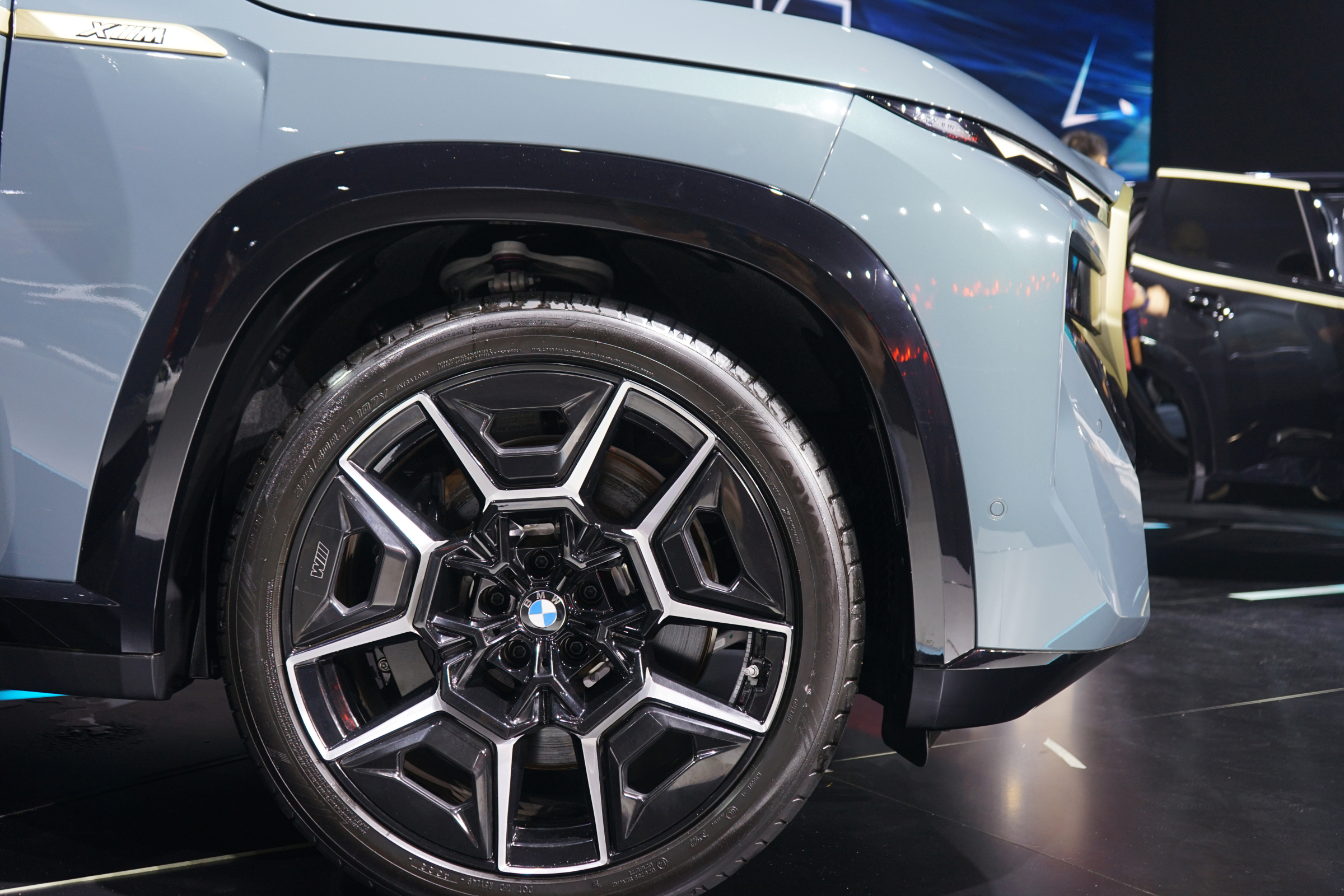 BMW XM 2024 - Image 2